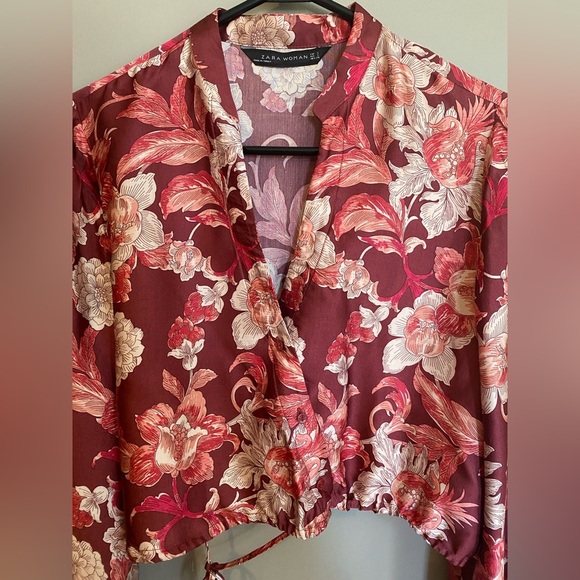 Zara Crop Wrap Front Tie Floral Blouse with Puffy Sleeves Size S - Picture 8 of 11